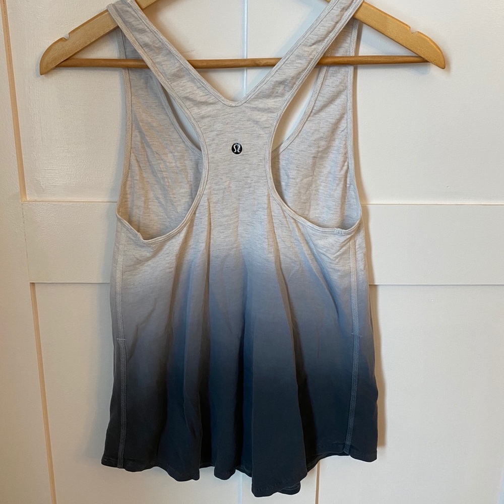 Lululemon Ombré Tank - Size 4 - Picture 2 of 3